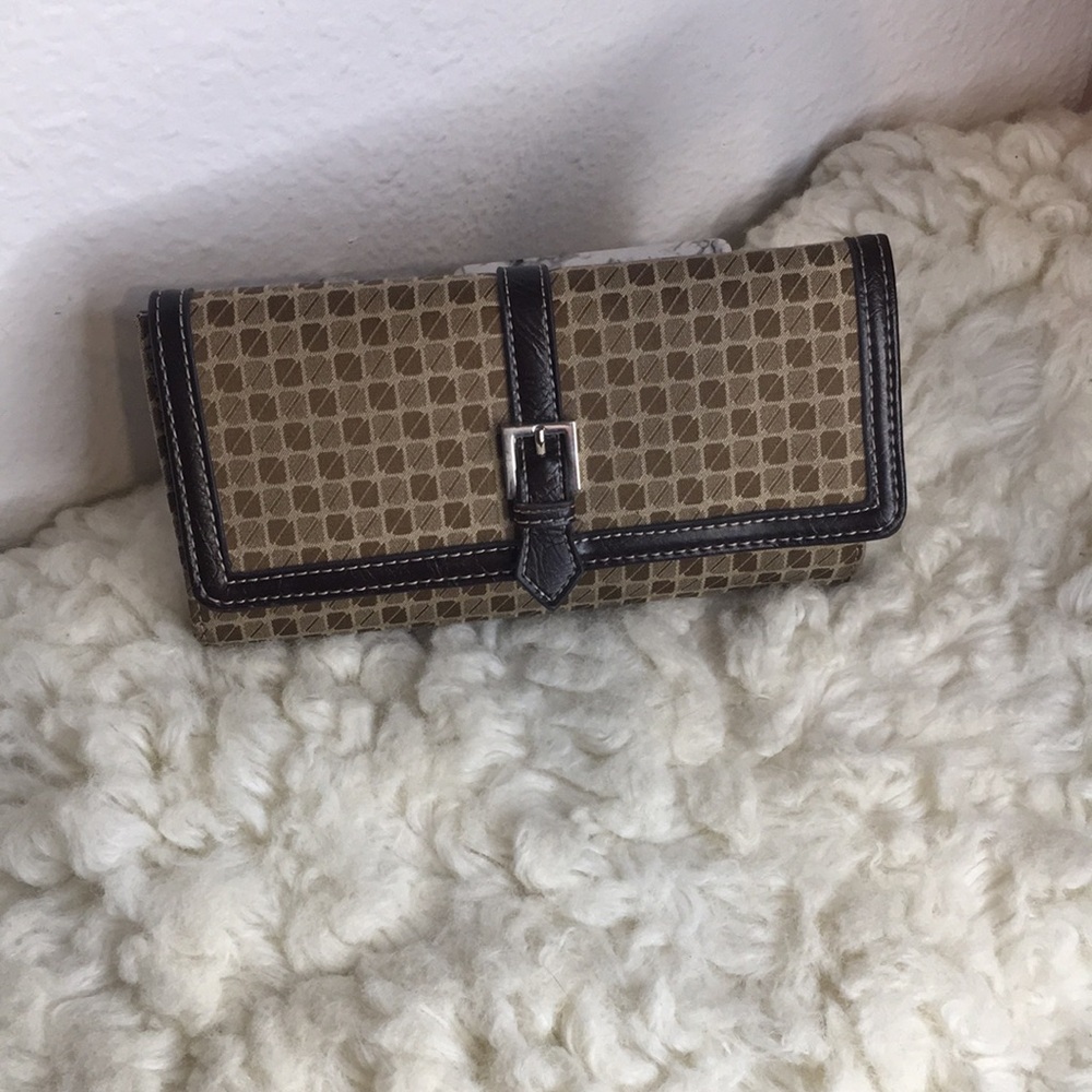 Nine &co wallet